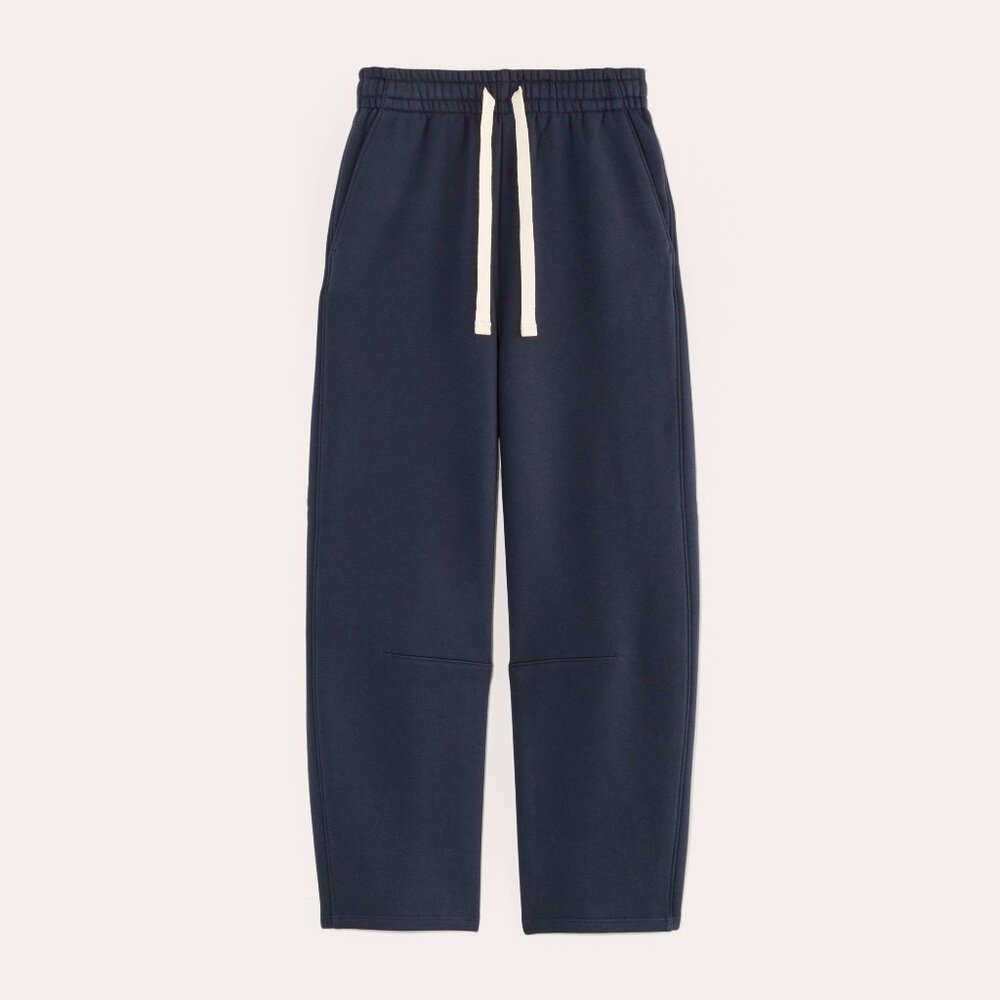 Everlane Women's Laid-Back Sweatpant in Navy, Size Large